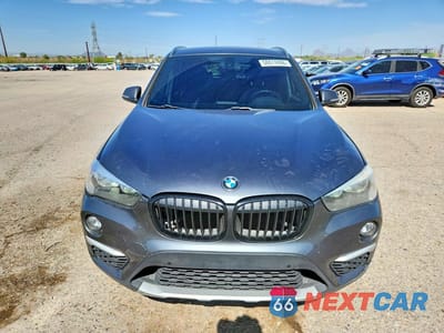 Piąte zdjęcie samochodu w środku: 2018 BMW X1 SDRIVE28I VIN:WBXHU7C35J5H41566 - miniatura