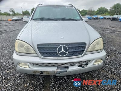 Piąte zdjęcie samochodu w środku: 2003 MERCEDES-BENZ ML 350 VIN:4JGAB57E13A415383 - miniatura
