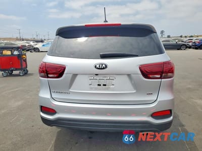 Zdjęcie 6 z 14 samochodu: 2019 KIA SORENTO L VIN:5XYPG4A35KG572303 - miniatura