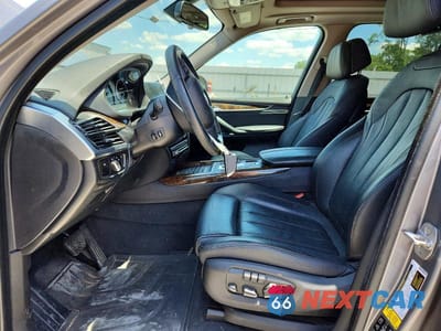 Zdjęcie 7 z 13 samochodu: 2015 BMW X5 XDRIVE35I VIN:5UXKR0C5XF0P10536 - miniatura