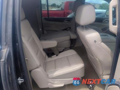 Zdjęcie 6 z 12 samochodu: 2016 GMC YUKON XL DENALI VIN:1GKS2HKJ9GR433544 - miniatura