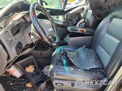 Zdjęcie 7 z 12 samochodu: 2004 FORD EXPLORER SPORT TRAC VIN:1FMZU77K84UB26483 - miniatura