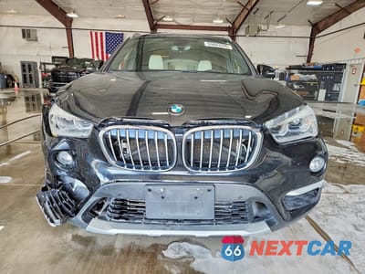 Piąte zdjęcie samochodu w środku: 2016 BMW X1 XDRIVE28I VIN:WBXHT3C31GP884701 - miniatura