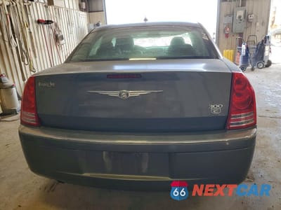 Zdjęcie 6 z 12 samochodu: 2008 CHRYSLER 300C VIN:2C3KA63H38H139643 - miniatura