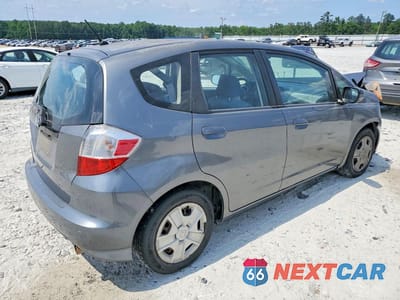 Trzecie zdjęcie samochodu z tyłu: 2012 HONDA FIT VIN:JHMGE8H37CS000369 - miniatura