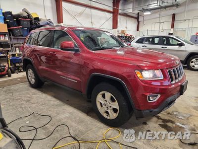 Czwarte zdjęcie samochodu z boku: 2015 JEEP GRAND CHEROKEE LAREDO VIN:1C4RJFAG0FC905039 - miniatura