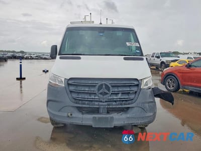 Piąte zdjęcie samochodu w środku: 2022 MERCEDES-BENZ SPRINTER 2500 VIN:W1Y4DBHY2NT082780 - miniatura