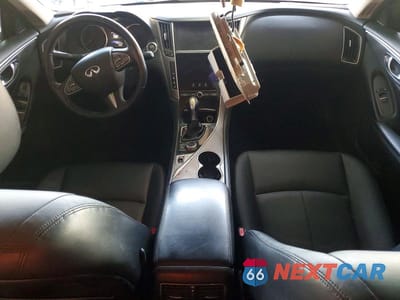 Zdjęcie 8 z 12 samochodu: 2016 INFINITI Q50 2.0T VIN:JN1CV7AP0GM200272 - miniatura