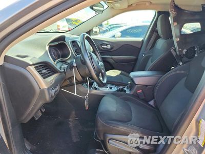 Zdjęcie 7 z 13 samochodu: 2017 JEEP CHEROKEE LATITUDE VIN:1C4PJLCBXHW540152 - miniatura