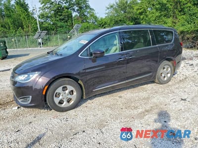 2017 CHRYSLER PACIFICA EHYBRID PLATINUM 2C4RC1EG6HR689201 - główne zdjęcie licytacji z USA - miniatura