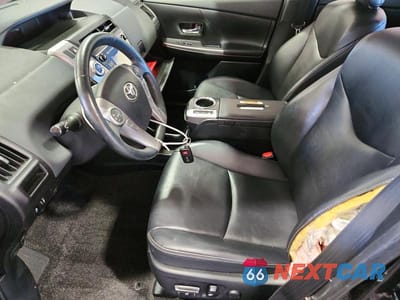 Zdjęcie 7 z 12 samochodu: 2017 TOYOTA PRIUS V FOUR VIN:JTDZN3EU7HJ073149 - miniatura