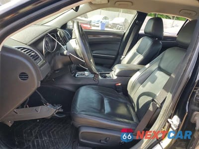 Zdjęcie 7 z 12 samochodu: 2017 CHRYSLER 300 LIMITED VIN:2C3CCARGXHH585854 - miniatura