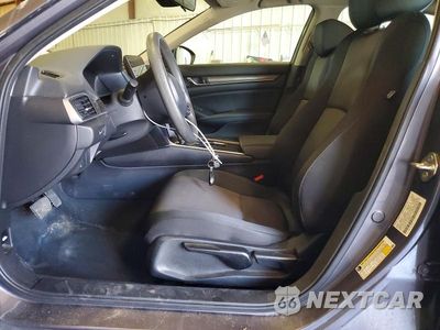Zdjęcie 7 z 12 samochodu: 2019 HONDA ACCORD LX VIN:1HGCV1F17KA088614 - miniatura