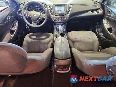 Zdjęcie 8 z 13 samochodu: 2018 CHEVROLET MALIBU LT VIN:1G1ZD5ST5JF151522 - miniatura