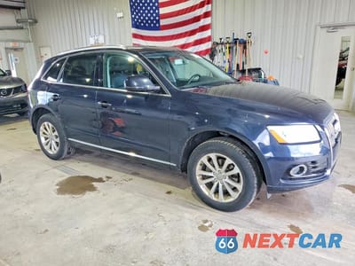 Czwarte zdjęcie samochodu z boku: 2016 AUDI Q5 PREMIUM VIN:WA1C2AFP4GA034880 - miniatura
