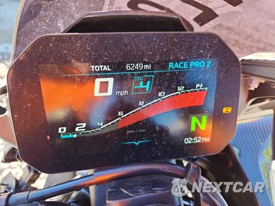 Zdjęcie 7 z 9 samochodu: 2023 BMW S 1000 RR VIN:WB10E6303P6H07620 - miniatura