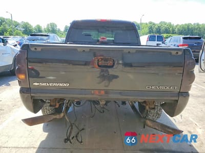 Zdjęcie 6 z 13 samochodu: 2003 CHEVROLET SILVERADO K1500 VIN:2GCEK19T231114321 - miniatura