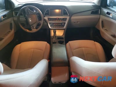 Zdjęcie 8 z 12 samochodu: 2016 HYUNDAI SONATA SE VIN:5NPE24AF4GH359391 - miniatura