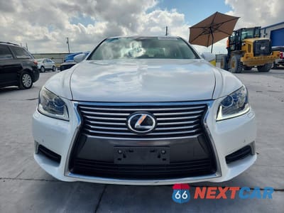 Piąte zdjęcie samochodu w środku: 2015 LEXUS LS 460 VIN:JTHBL5EF7F5133293 - miniatura