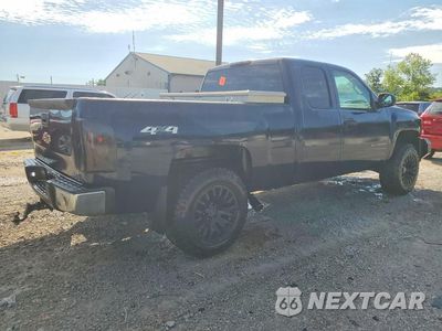 Trzecie zdjęcie samochodu z tyłu: 2010 CHEVROLET SILVERADO K1500 LT VIN:1GCSKSE31AZ192608 - miniatura