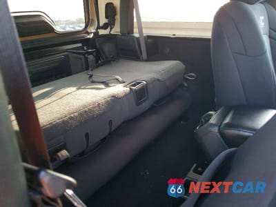 Zdjęcie 10 z 13 samochodu: 2022 JEEP WRANGLER SPORT VIN:1C4GJXAN5NW100100 - miniatura