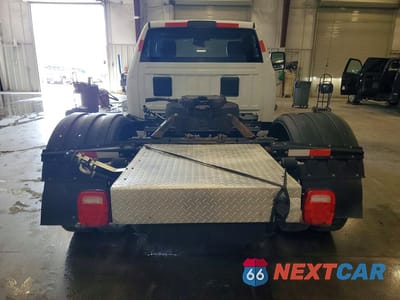 Zdjęcie 6 z 12 samochodu: 2023 RAM 3500 VIN:3C7WRSAL4PG526600 - miniatura