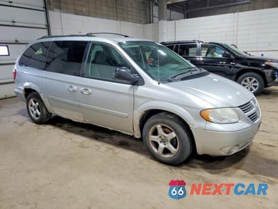 Czwarte zdjęcie samochodu z boku: 2007 DODGE GRAND CARAVAN SXT VIN:2D4GP44L17R244250 - miniatura