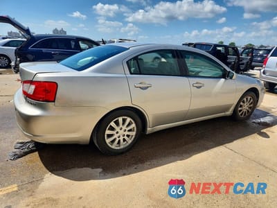 Trzecie zdjęcie samochodu z tyłu: 2011 MITSUBISHI GALANT FE VIN:4A32B2FF8BE018713 - miniatura