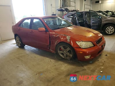 Czwarte zdjęcie samochodu z boku: 2001 LEXUS IS 300 VIN:JTHBD182910001625 - miniatura