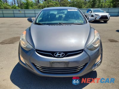 Piąte zdjęcie samochodu w środku: 2011 HYUNDAI ELANTRA VIN:5NPDH4AE6BH075657 - miniatura
