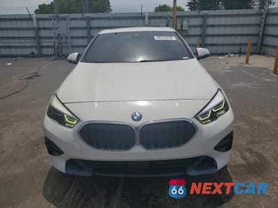 Piąte zdjęcie samochodu w środku: 2024 BMW 228XI VIN:WBA73AK08R7N50010 - miniatura