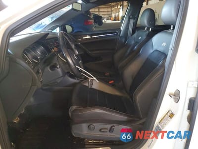 Zdjęcie 7 z 12 samochodu: 2016 VOLKSWAGEN GOLF R VIN:WVWUF7AU5GW227749 - miniatura