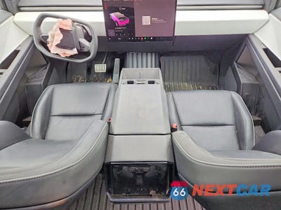 Zdjęcie 8 z 13 samochodu: 2024 TESLA CYBERTRUCK VIN:7G2CEHED5RA038339 - miniatura