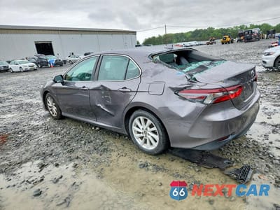 Drugie zdjęcie samochodu z przodu: 2023 TOYOTA CAMRY LE VIN:4T1C11AK6PU727710 - miniatura