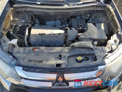 Zdjęcie 11 z 12 samochodu: 2016 MITSUBISHI OUTLANDER SE VIN:JA4AD3A33GZ059269 - miniatura