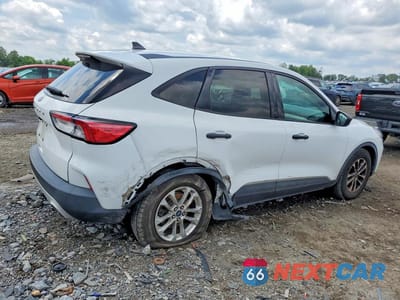 Trzecie zdjęcie samochodu z tyłu: 2021 FORD ESCAPE S VIN:1FMCU0F60MUA09918 - miniatura