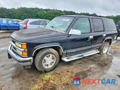 1999 CHEVROLET TAHOE C1500 1GNEC13R5XR150115 - główne zdjęcie licytacji z USA - miniatura