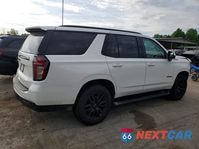 Trzecie zdjęcie samochodu z tyłu: 2022 CHEVROLET TAHOE K1500 Z71 VIN:1GNSKPKD7NR115362 - miniatura