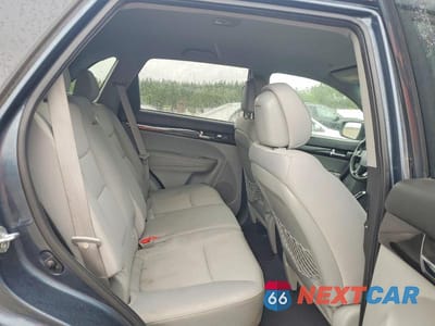 Zdjęcie 10 z 12 samochodu: 2011 KIA SORENTO VIN:5XYKT3A1XBG148713 - miniatura