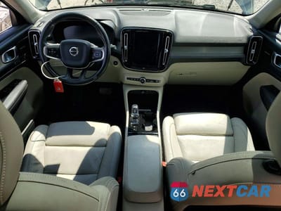 Zdjęcie 8 z 12 samochodu: 2020 VOLVO XC40 T5 INSCRIPTION VIN:YV4162UL1L2263283 - miniatura
