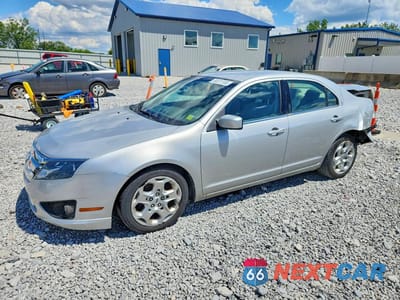 2010 FORD FUSION SE 3FAHP0HA0AR415208 - główne zdjęcie licytacji z USA - miniatura