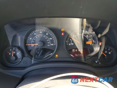 Zdjęcie 9 z 13 samochodu: 2015 JEEP COMPASS SPORT VIN:1C4NJCBA4FD210970 - miniatura