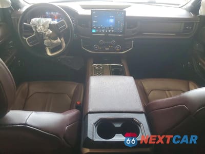 Zdjęcie 8 z 12 samochodu: 2023 FORD EXPEDITION LIMITED VIN:1FMJU2A88PEA40103 - miniatura