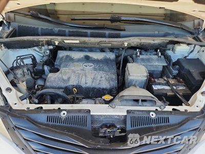 Zdjęcie 12 z 13 samochodu: 2011 TOYOTA SIENNA LE VIN:5TDKK3DCXBS013539 - miniatura