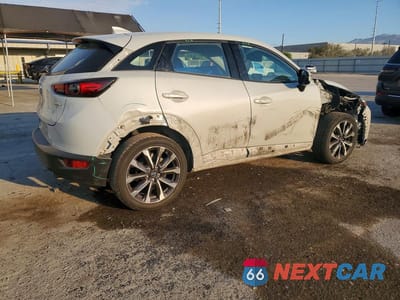 Trzecie zdjęcie samochodu z tyłu: 2019 MAZDA CX-3 VIN:JM1DKFD76K1457723 - miniatura