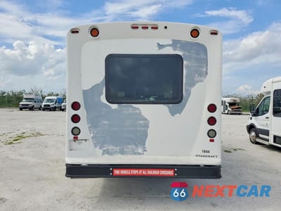 Zdjęcie 6 z 13 samochodu: 2021 FORD ECONOLINE E350 SUPER DUTY CUTAWAY VAN VIN:1FDEE3FN9MDC10814 - miniatura