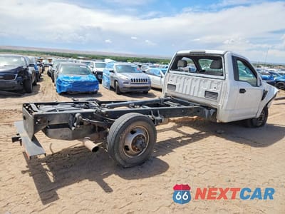 Trzecie zdjęcie samochodu z tyłu: 2018 FORD F350 SUPER DUTY VIN:1FDRF3G62JED02908 - miniatura
