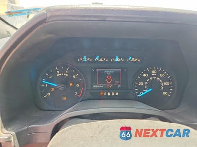 Zdjęcie 9 z 12 samochodu: 2016 FORD F150 VIN:1FTEX1CP6GKD59173 - miniatura