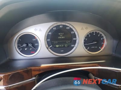 Zdjęcie 9 z 12 samochodu: 2010 MERCEDES-BENZ GLK 350 4MATIC VIN:WDCGG8HB2AF462566 - miniatura
