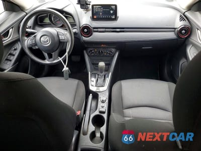 Zdjęcie 8 z 12 samochodu: 2016 MAZDA CX-3 SPORT VIN:JM1DKFB78G0129512 - miniatura